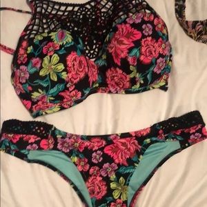 Swim suit